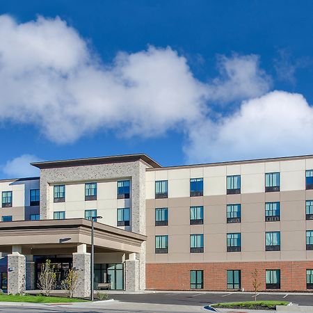 Holiday Inn Express & Suites - Atchison By Ihg Екстериор снимка