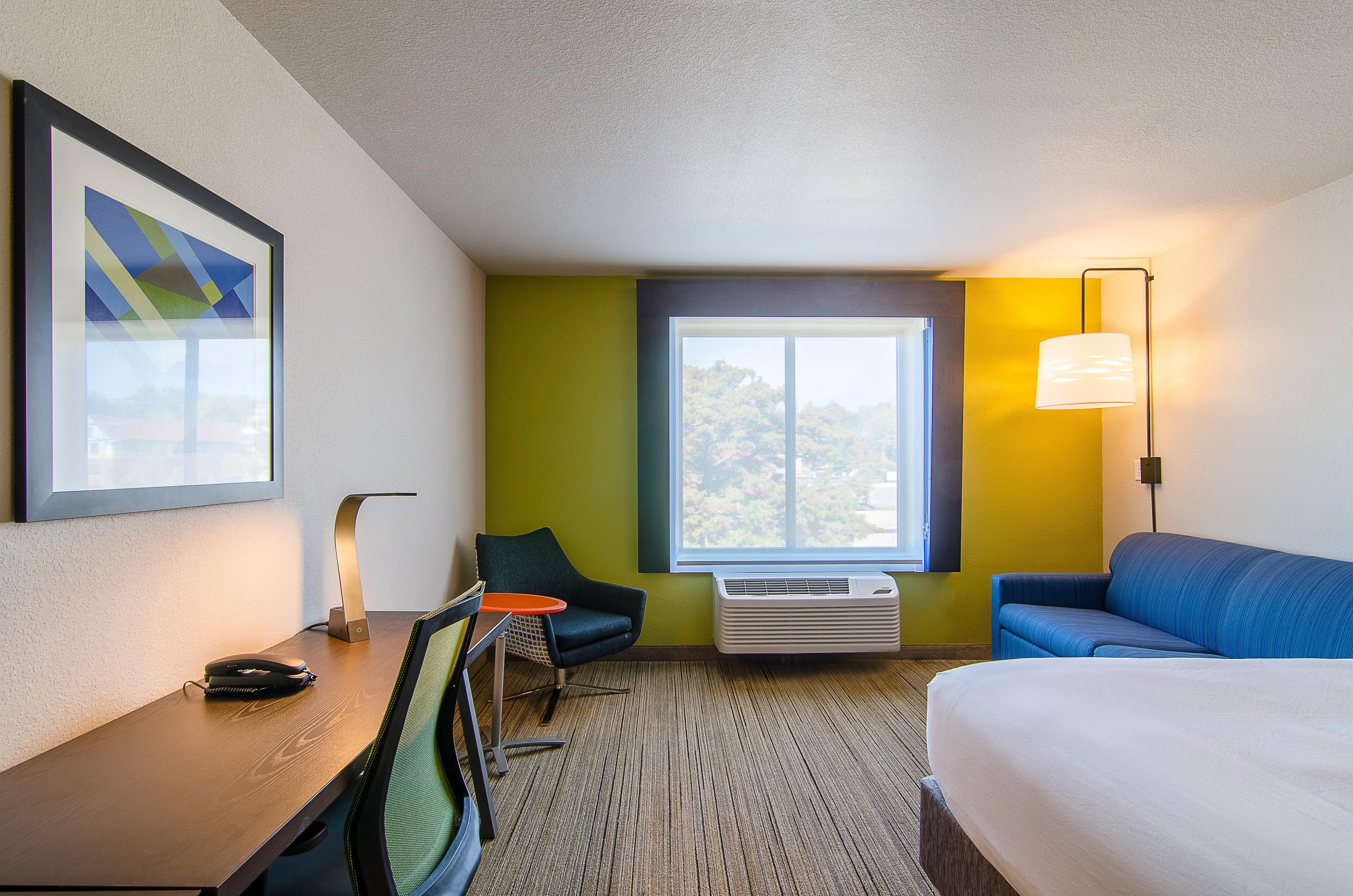 Holiday Inn Express & Suites - Atchison By Ihg Екстериор снимка